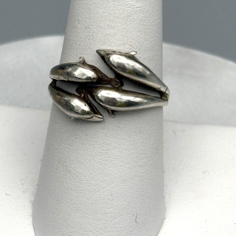 Vintage Sterling Silver Dolphin Ring Size 8 Dimensional Ocean Aquatic